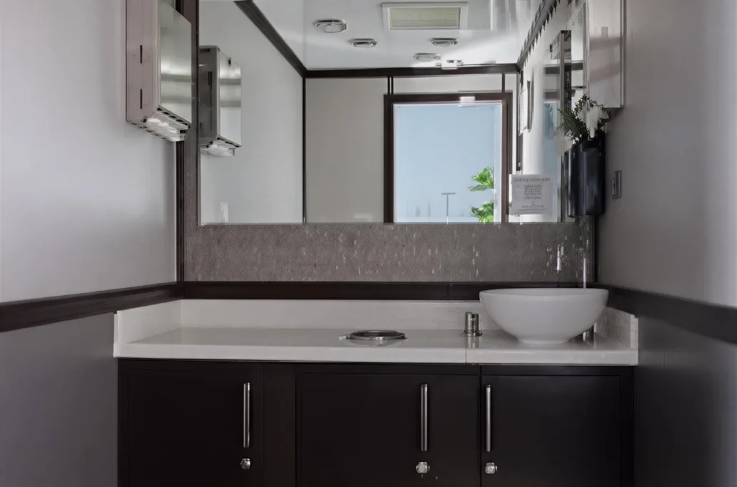 2 STALL (4)
