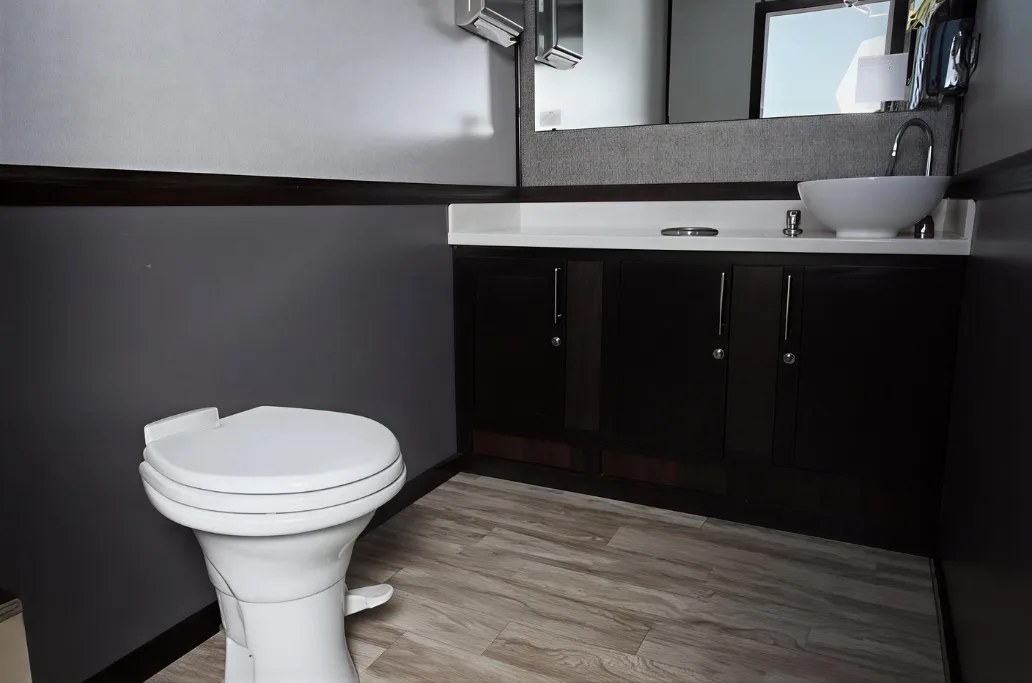2 STALL (5)